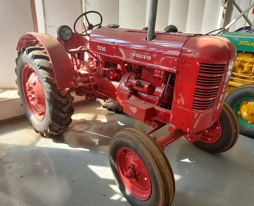 VOLVO T 230